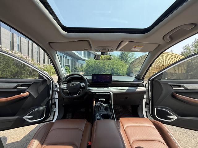 Geely Emgrand X6 2021, фото 9