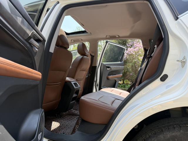 Geely Emgrand X6 2021, фото 11
