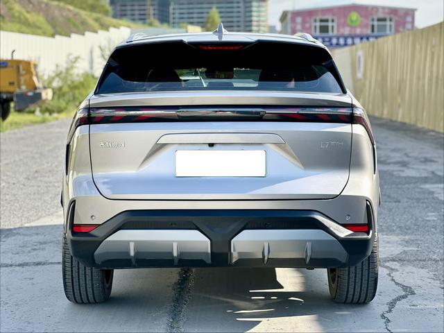 Geely Galaxy L7 2025, фото 8