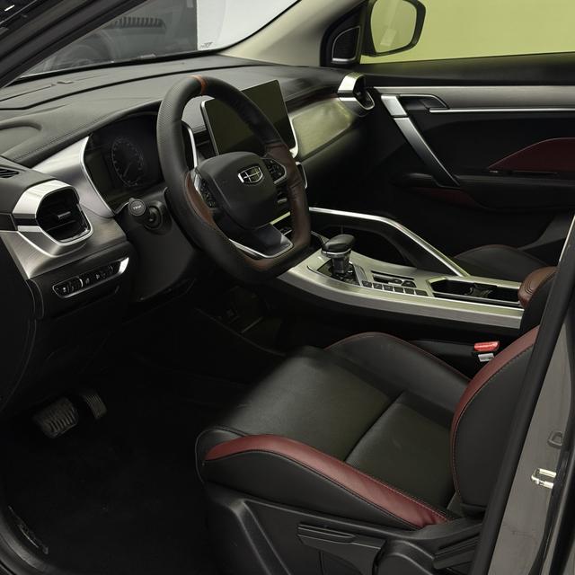 Geely Binyue 2021, фото 7