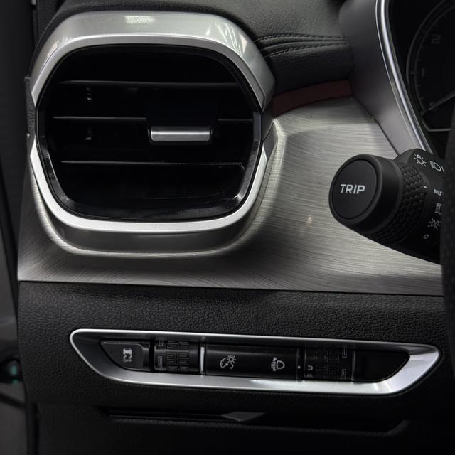 Geely Binyue 2021, фото 13
