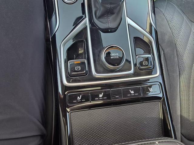 Hongqi HS5 2022, фото 10
