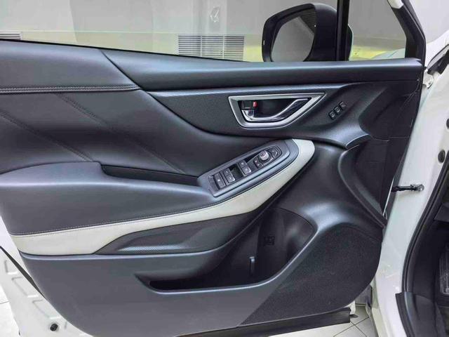 Subaru Forester 2022, фото 17