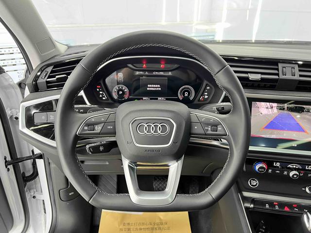 Audi Q3 2022, фото 14