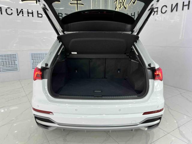 Audi Q3 2022, фото 17