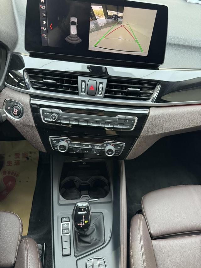 BMW X1 2021, фото 17