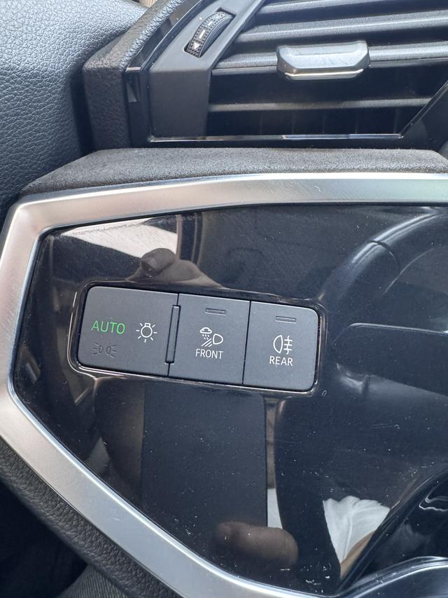 Audi Q3 2023, фото 16