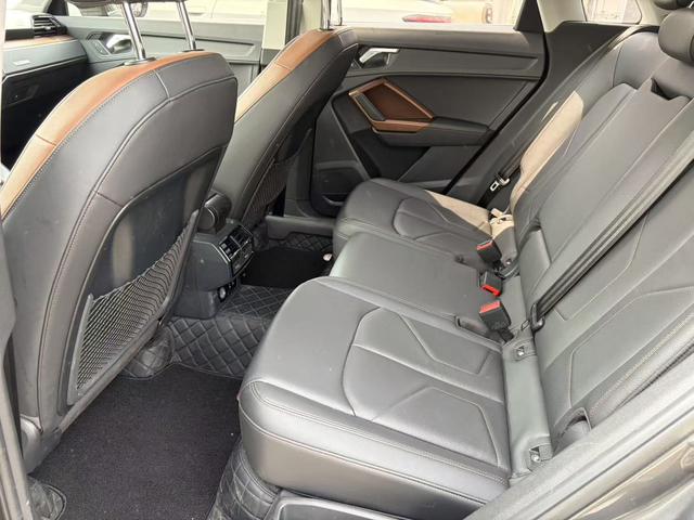 Audi Q3 2022, фото 14