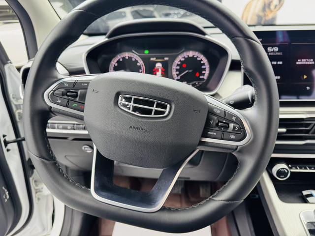 Geely Binyue 2021, фото 9