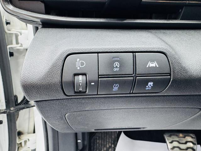 Hyundai Elantra 2023, фото 5