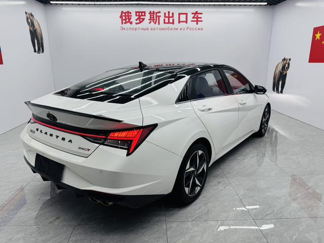 Hyundai Elantra 2023, фото 12