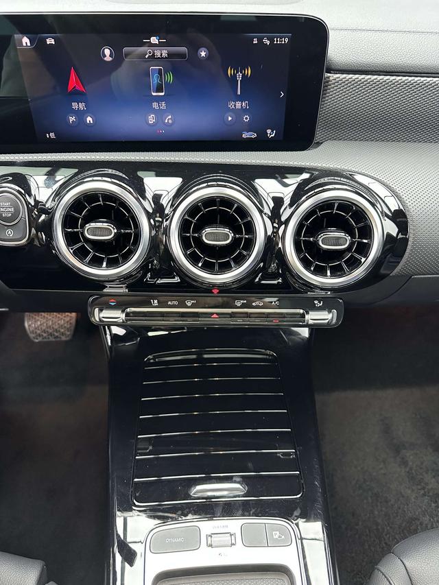 Mercedes-Benz A-Class 2023, фото 15