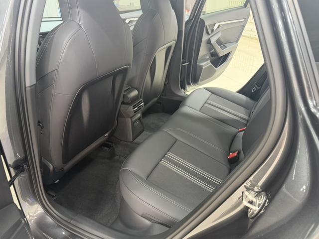 Audi A3 2023, фото 15