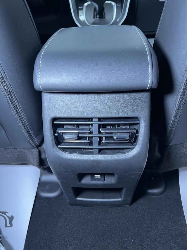 Haval M6 2021, фото 16