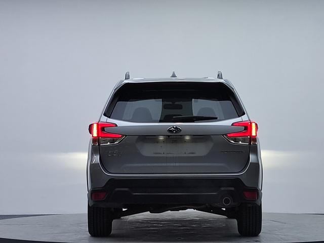 Subaru Forester 2022, фото 5