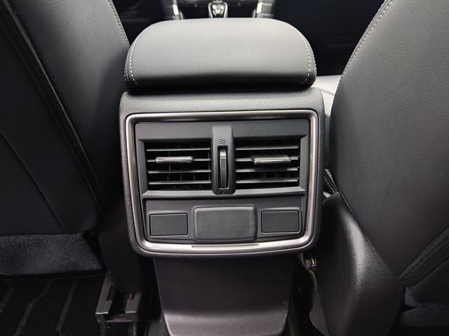 Subaru Forester 2022, фото 12