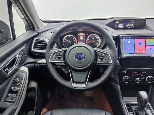 Subaru Forester 2022, фото 16