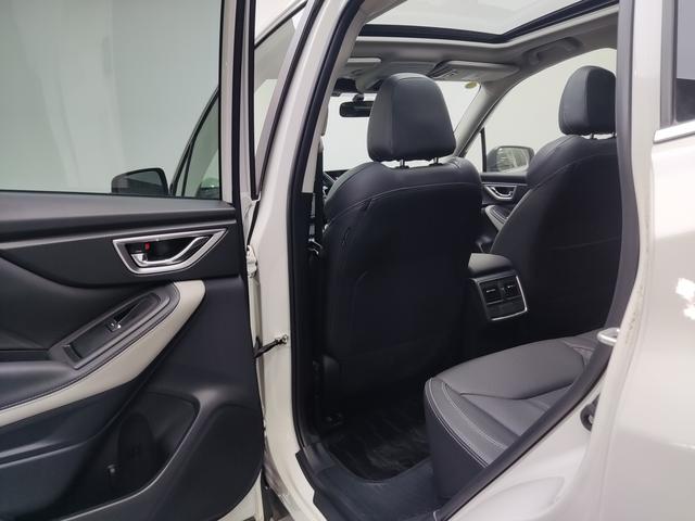 Subaru Forester 2022, фото 8