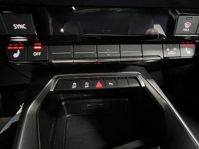 Audi A3 2022, фото 16