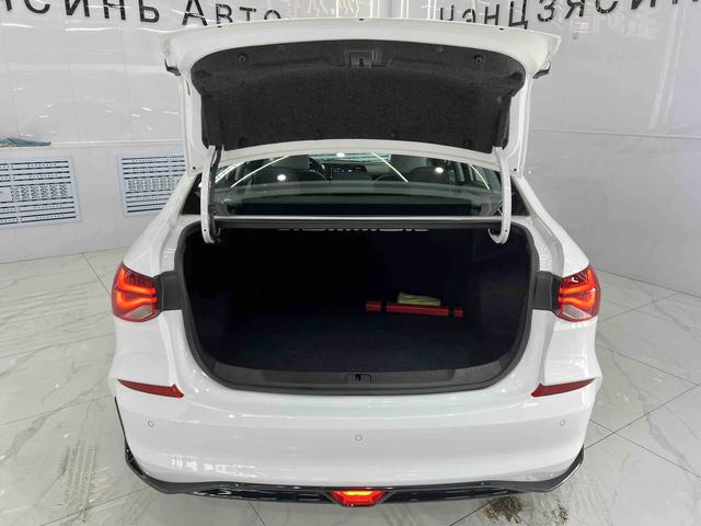 Chevrolet Onix 2023, фото 17
