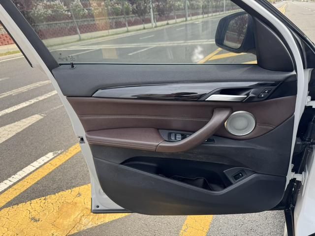 BMW X1 2022, фото 10