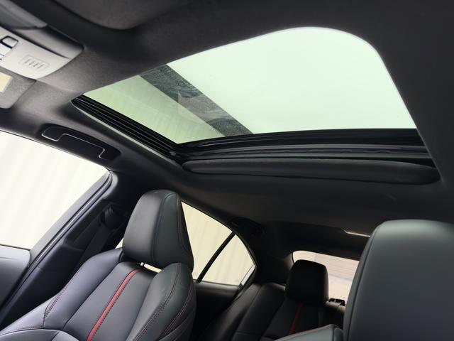 Toyota Corolla 2022, фото 14
