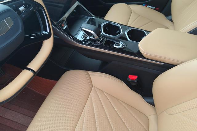 Geely Boyue L 2023, фото 16