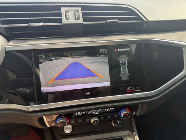 Audi Q3 2023, фото 14