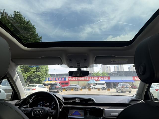 Audi Q3 2023, фото 16
