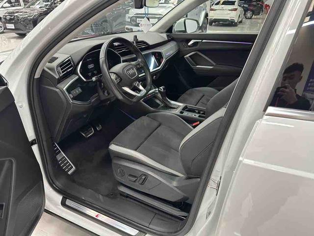 Audi Q3 2022, фото 7