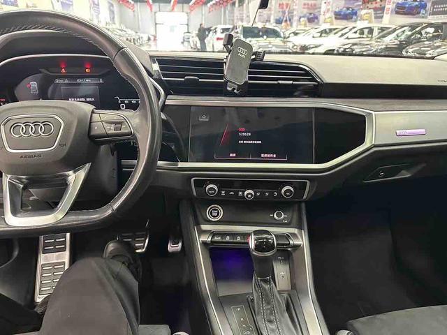 Audi Q3 2022, фото 9