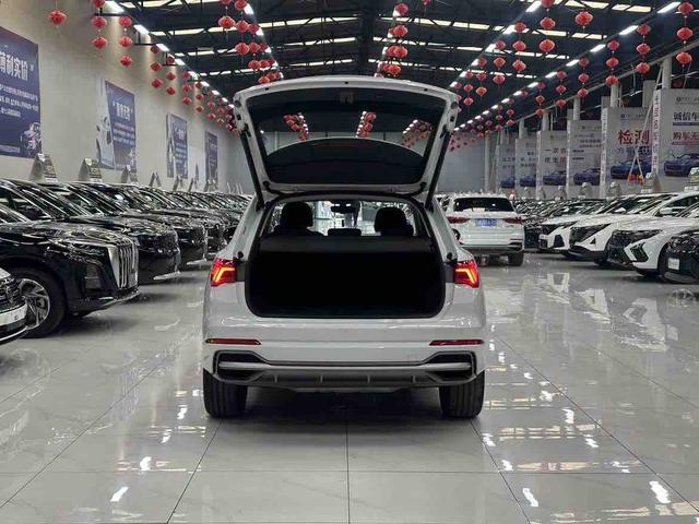 Audi Q3 2022, фото 11