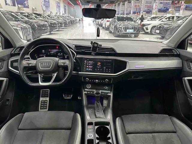 Audi Q3 2022, фото 12