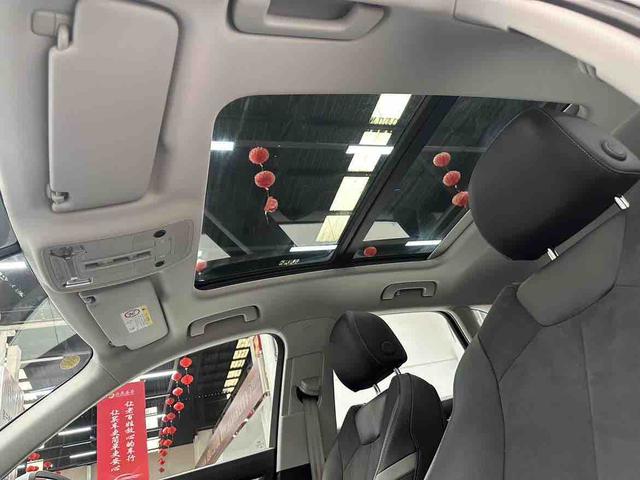 Audi Q3 2022, фото 16