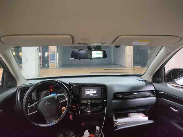 Mitsubishi Outlander 2021, фото 10