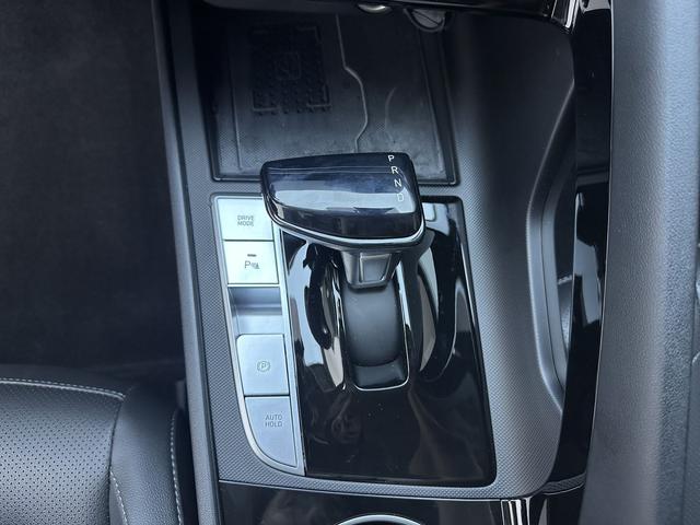 Hyundai Elantra 2022, фото 16