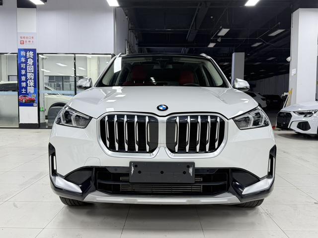BMW X1 2023, фото 2