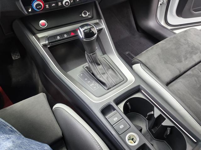 Audi Q3 2023, фото 16