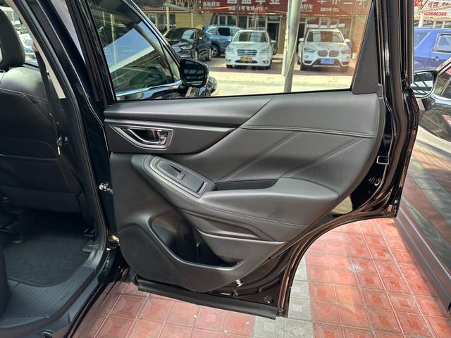 Subaru Forester 2021, фото 16