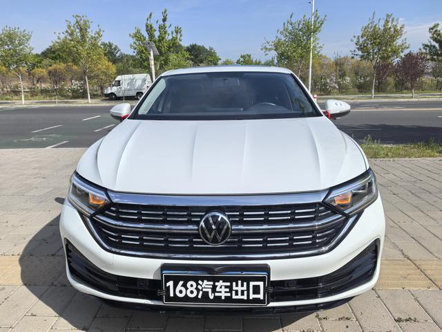 Volkswagen Jetta 2023, фото 2