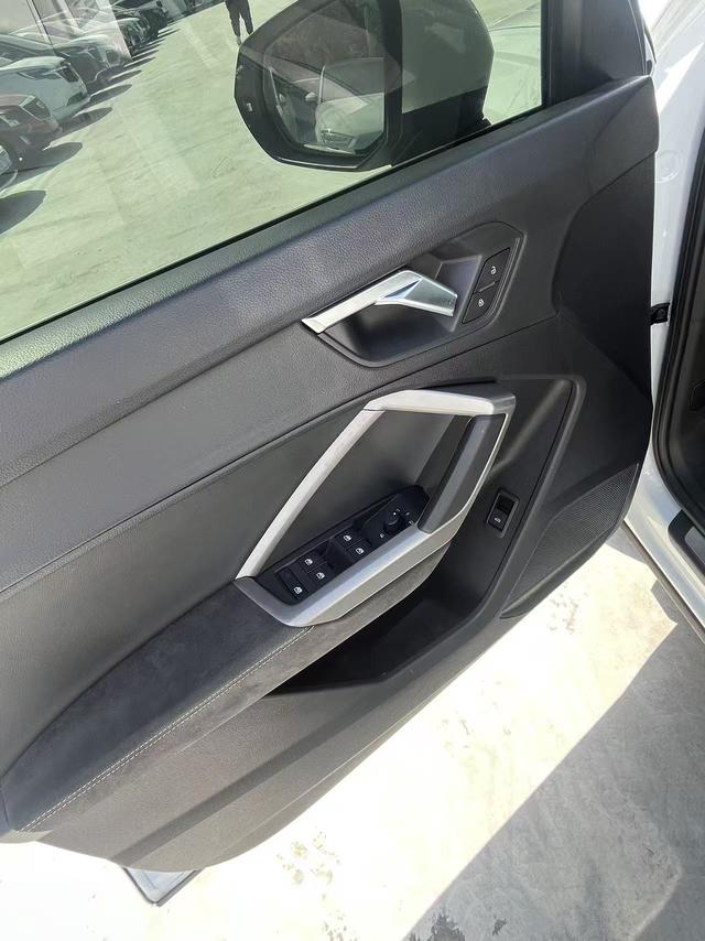 Audi Q3 2021, фото 15