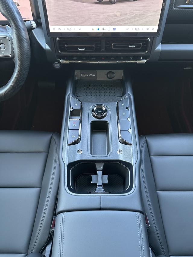 Haval F7 2025, фото 8