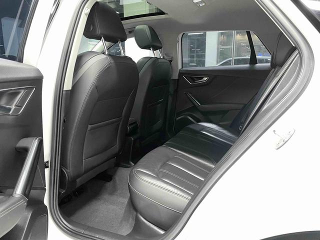 Audi Q2L 2022, фото 10