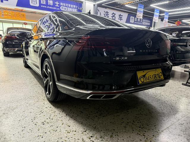Volkswagen Passat 2023, фото 4