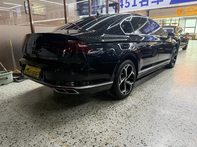 Volkswagen Passat 2023, фото 5