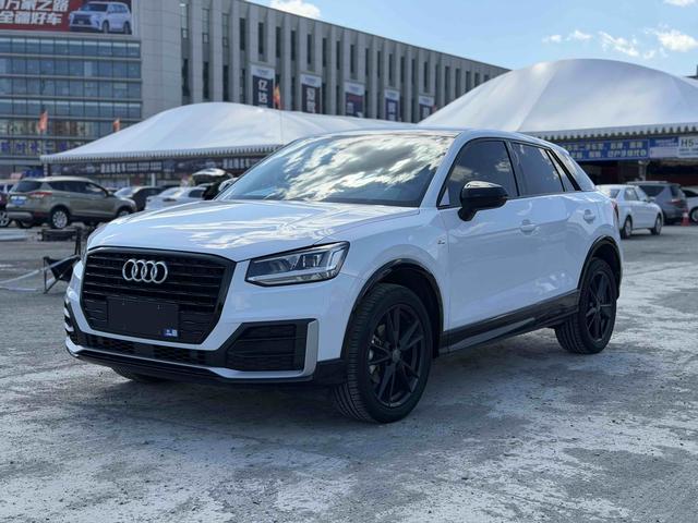 Audi Q2L 2021, фото 2