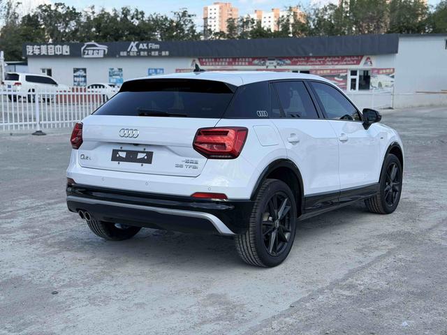 Audi Q2L 2021, фото 10