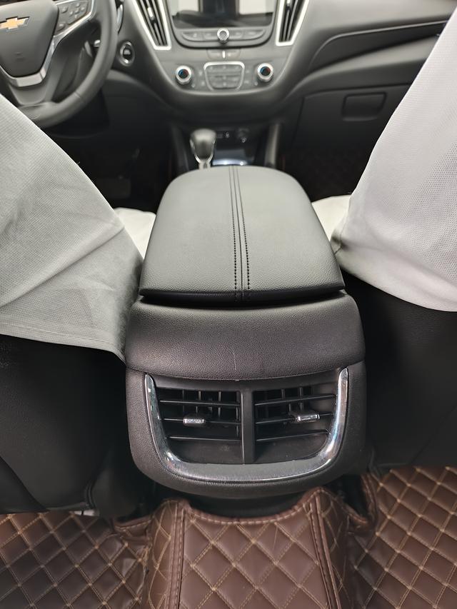 Chevrolet Malibu 2021, фото 11