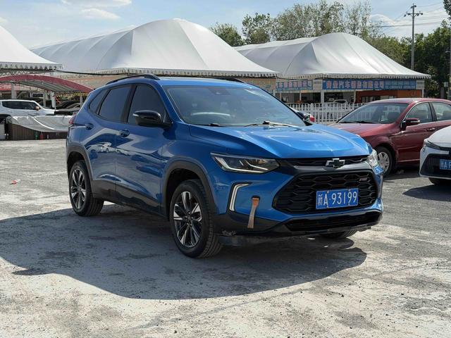 Chevrolet Tracker 2022, фото 3