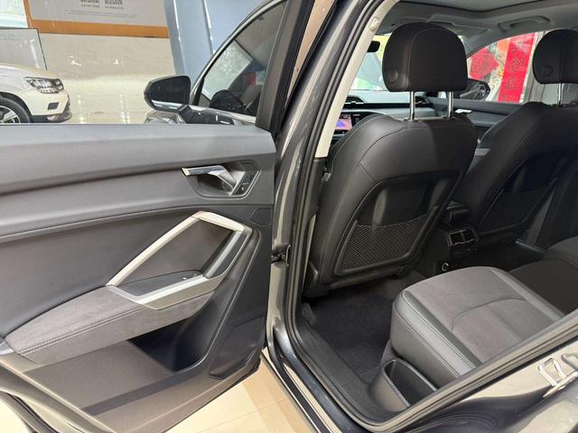 Audi Q3 2023, фото 17